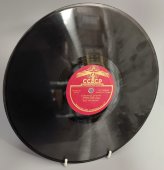 Трио ЛОС-ПАНЧОС: «Безумная любовь» и «Целуй меня крепче», Апрелевский завод. 1950е гг.