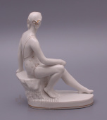 Статуэтка «Пляжница», Первомайский фарфоровый завод (Песочное)