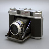 Советский среднеформатный дальномерный фотоаппарат «Искра», объектив Индустар-58
