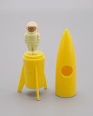 Советская игрушка «Юный космонавт»