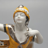 Статуэтка в стиле ар-деко «Танцовщица с фатой», фарфор, фабрика Galluba&Hofmann, Германия, 1920-е