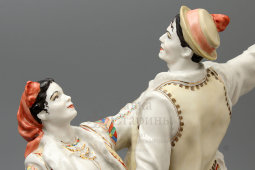 Статуэтка «Коломыйка» (карпатский танец), скульптор О. Рапай, Украина, Городница, 1960-70 гг.