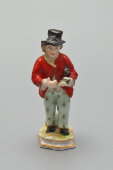 Статуэтка-миниатюра мужчины в шляпе, фарфор, Европа, 1-я пол. 20 в.