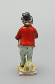 Статуэтка-миниатюра мужчины в шляпе, фарфор, Европа, 1-я пол. 20 в.