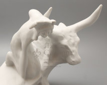 Фарфоровая скульптура «Похищение Европы», создана по модели В. А. Серова 1910 г., бисквит, ЛФЗ, 1930-е