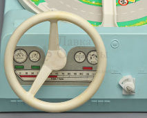 Детская электромеханическая настольная игра «За рулем», пластмасса, Томск, СССР, 1978 г.