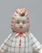 Статуэтка «Зима», малый вариант, скульптор Бржезицкая А. Д., фарфор, Дулевский завод, 1950-60 гг.