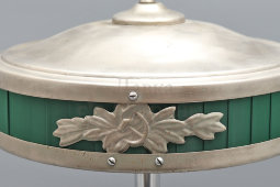 Настольная кабинетная лампа «Наркомовская» с зеленым тканевым абажуром и накладками серп и молот, 1930-40 гг.