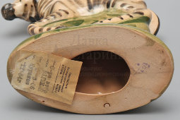 Статуэтка «Зебра», автор Чураков С. С., ​керамика, Гжельский керамический завод, 1984 г.