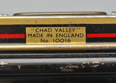 Старинная жестяная копилка «Сундучок», модель № 10016​, компания Chad Valley, Англия, 1940-е