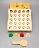 Детская настольная игра «Летающие колпачки», СССР, изд-во «Детский мир», 1963 г.