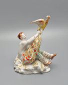 Статуэтка «Иванушка и Жар-птица», скульптор Якимова Г. П., художник Лупанова Е. Н., ЛФЗ, 1950-60 гг.