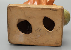 Статуэтка «Туркменская прачка», скульптор Муратов Н. Е., керамика, Гжель, 1950-60 гг. 