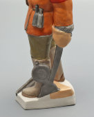 Советская агитационная статуэтка «Сибирский партизан», скульптор Боркин В. В., Вербилки (бывш. Гарднер), бисквит, 1927-30 гг.