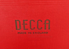 Редкий европейский патефон чемоданного типа «Decca», модель 50, Англия, 1940-е