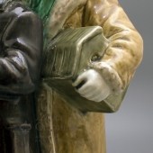 Советская фаянсовая фигурка «Друзья птиц», Конаково, скульптор Холодная М. П.