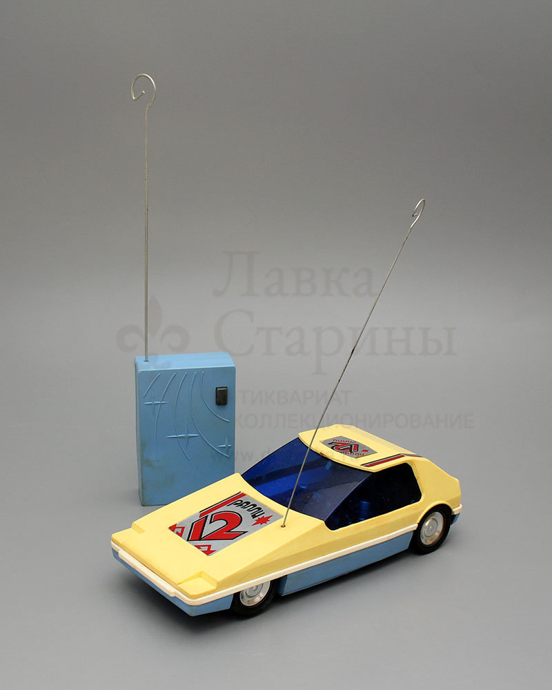 Машинка мазда 6 игрушка