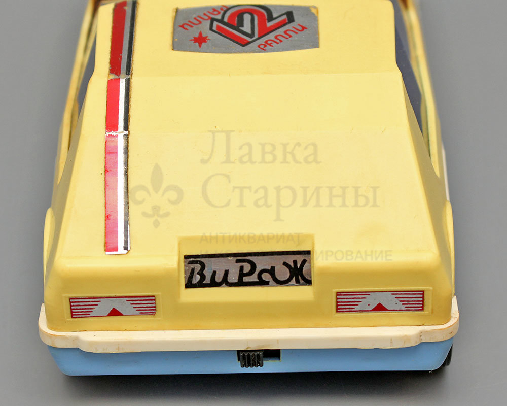 Машинка мазда 6 игрушка