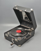 Винтажный европейский портативный граммофон (патефон) Parlophone Lindex, Англия, 1920-30 гг.