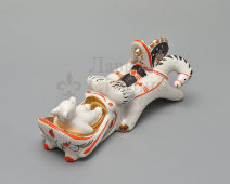 Статуэтка «Генерал Топтыгин на тройке», скульптор Розов Н. И., фарфор, Вербилки, 1950-60 гг.