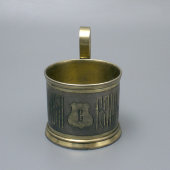 Антикварный серебряный подстаканник в русском стиле «Чаёк попивай, да ромок подливай», 84 проба, 19 век