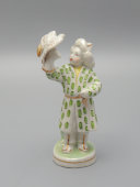 Статуэтка «Казахский мальчик с беркутом», скульптор Малышева Н. А., фарфор, Дулево, 1953 г.