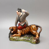 Фарфоровая статуэтка «Схватка с тигром», Китай, 1970-е