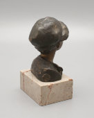 Бюст «Мальчик в кепи», скульптор Джованни де Мартино, бронза, камень, Европа, к. 19, н. 20 вв.