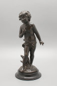 Скульптура мальчика, автор Луи-Огюст Моро (Louis Auguste Moreau), серия «Французская коллекция», США, к. 19, н. 20 вв.