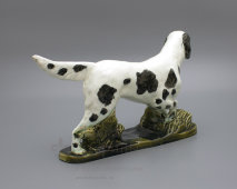 Советская фаянсовая статуэтка «Собака породы Сеттер», анималистика Конаково, 1940-50 гг.