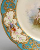 Фарфоровая тарелка «Обнаженная с амуром», художник De Michel, Севрская мануфактура, Франция, 1830-40 гг.