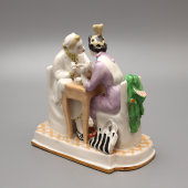 Статуэтка советского периода «Сплетницы» (Маникюр), Дулевский фарфор, автор Малышева Н. А., 1965 г.