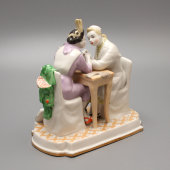 Статуэтка советского периода «Сплетницы» (Маникюр), Дулевский фарфор, автор Малышева Н. А., 1965 г.