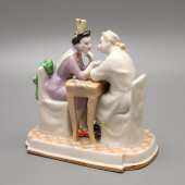Статуэтка советского периода «Сплетницы» (Маникюр), Дулевский фарфор, автор Малышева Н. А., 1965 г.