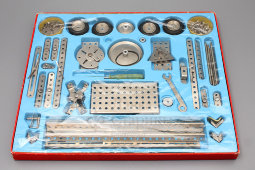 Детский металлический конструктор «Конструкция», г. Гота, ГДР, 1970-80 гг.