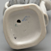 Фигурка «Мальчик с коньками», скульптор Венкова И. А., ЛФЗ, 1960-е